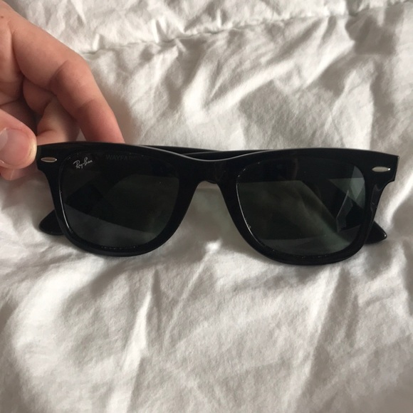 Black Wayfarer Raybans main image 5